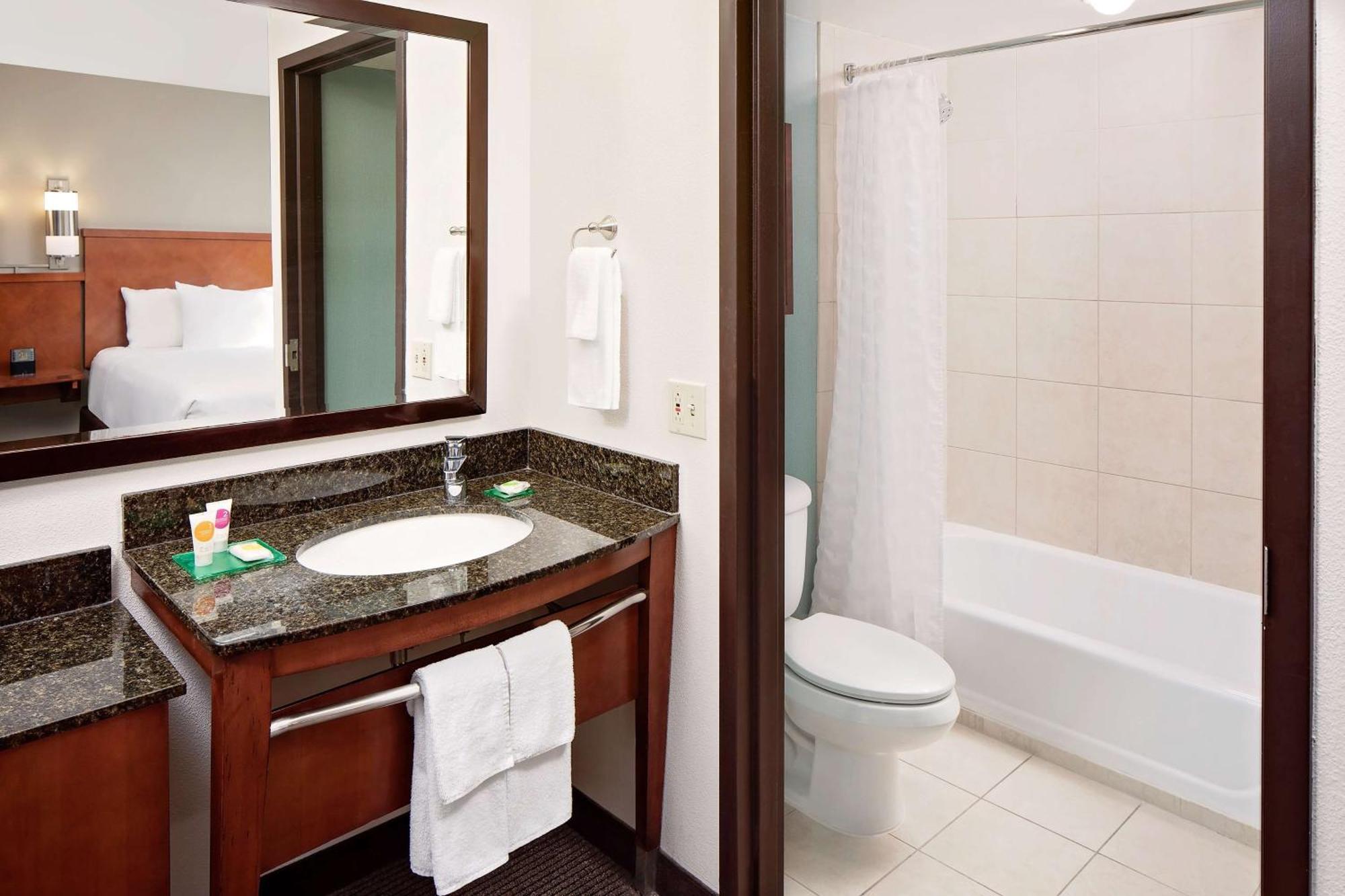 Hyatt Place Ontario/Rancho Cucamonga Bagian luar foto