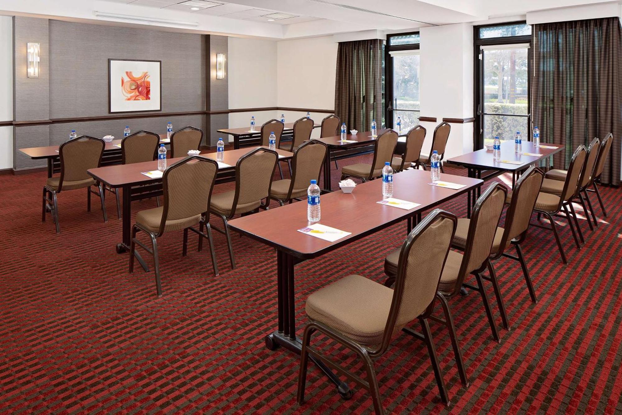 Hyatt Place Ontario/Rancho Cucamonga Bagian luar foto