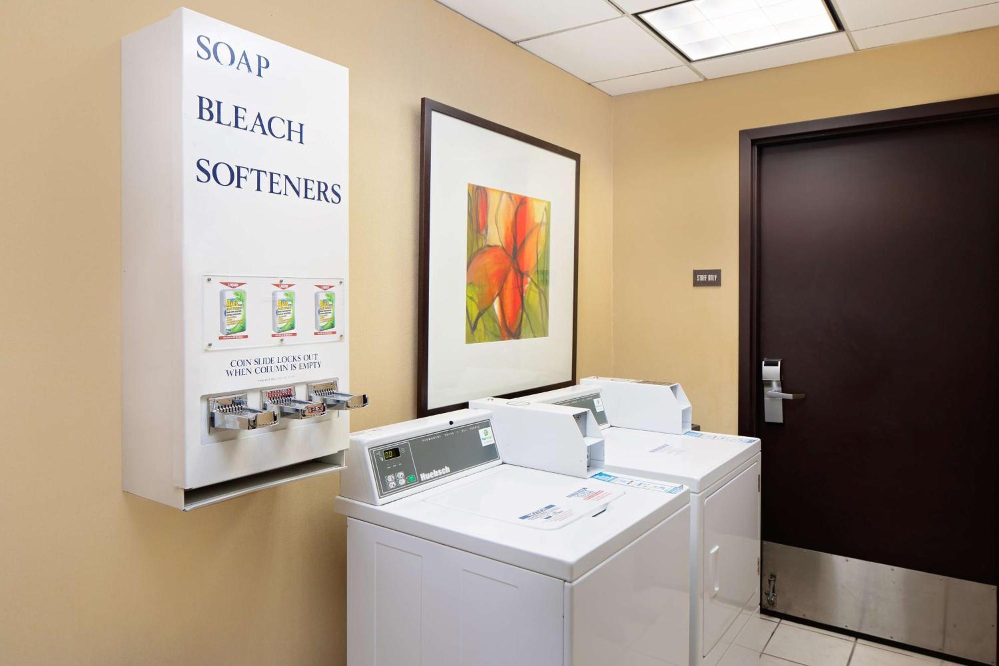Hyatt Place Ontario/Rancho Cucamonga Bagian luar foto